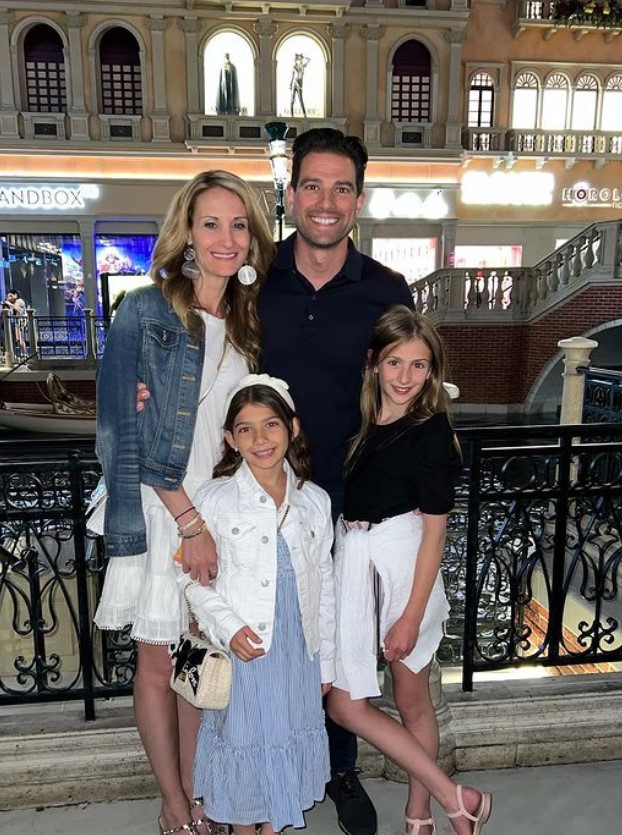 FactualBio | Scott McGillivray Biography :: Wife, Net Worth, Family